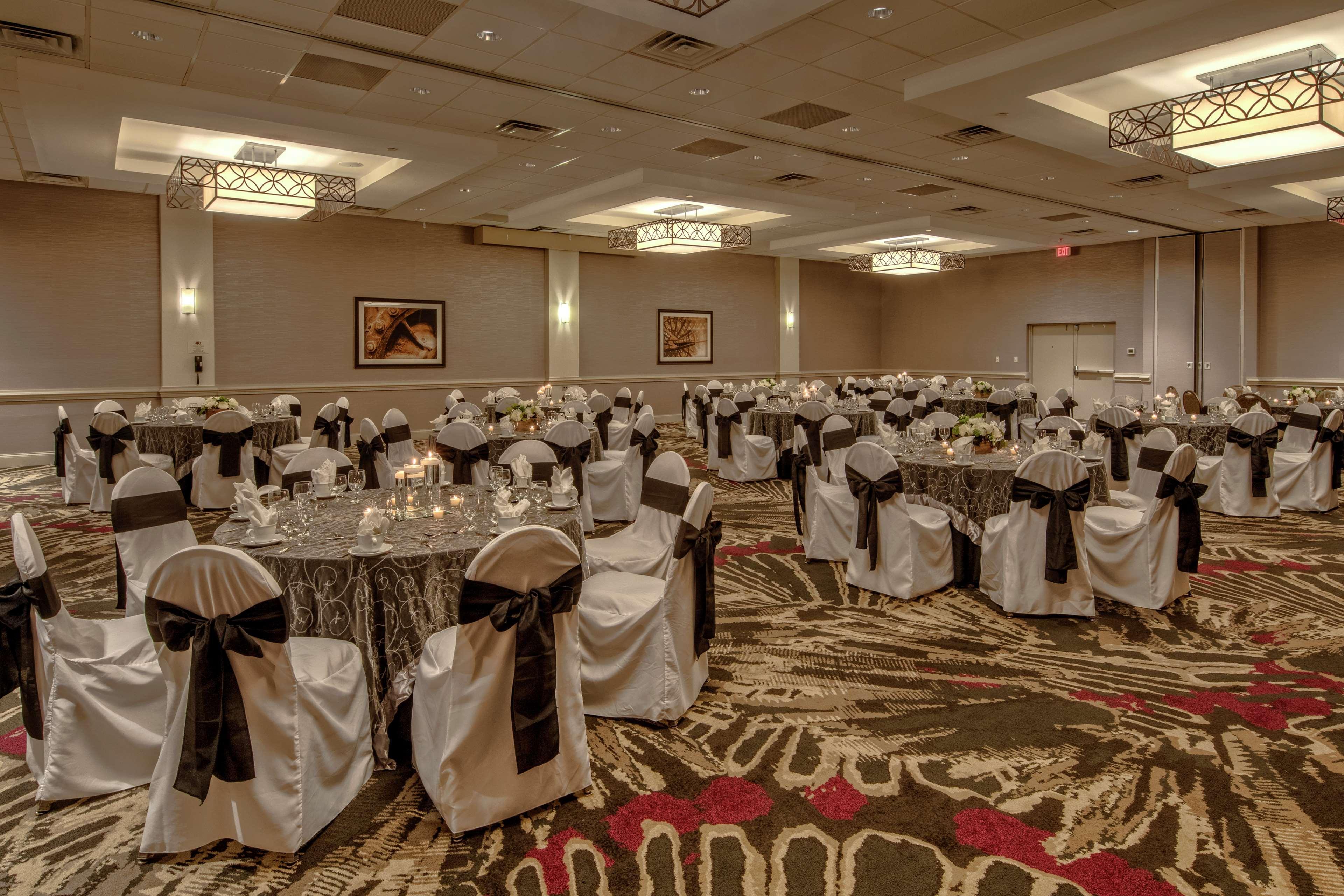 Doubletree By Hilton Decatur Riverfront Buitenkant foto