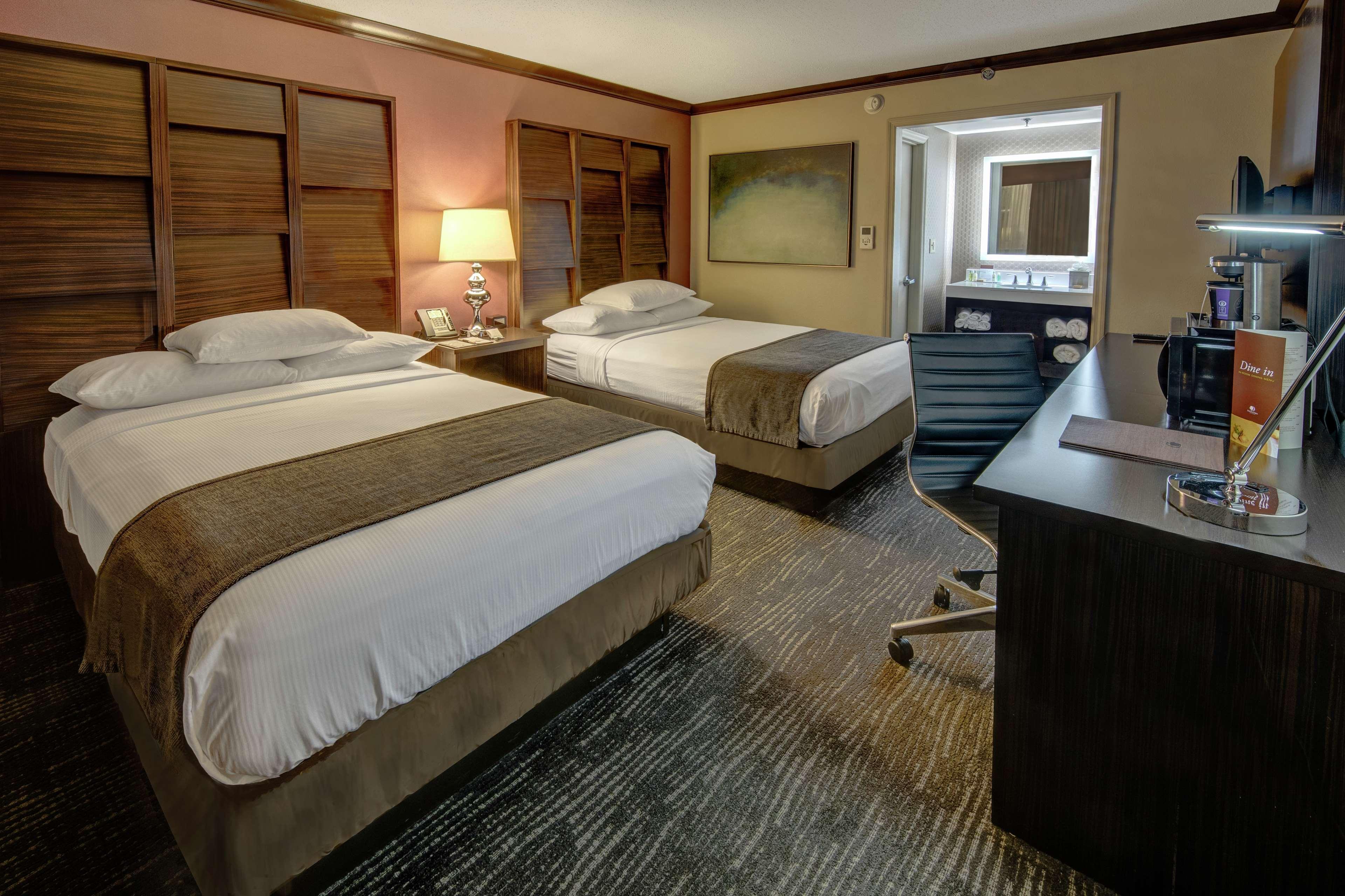 Doubletree By Hilton Decatur Riverfront Buitenkant foto