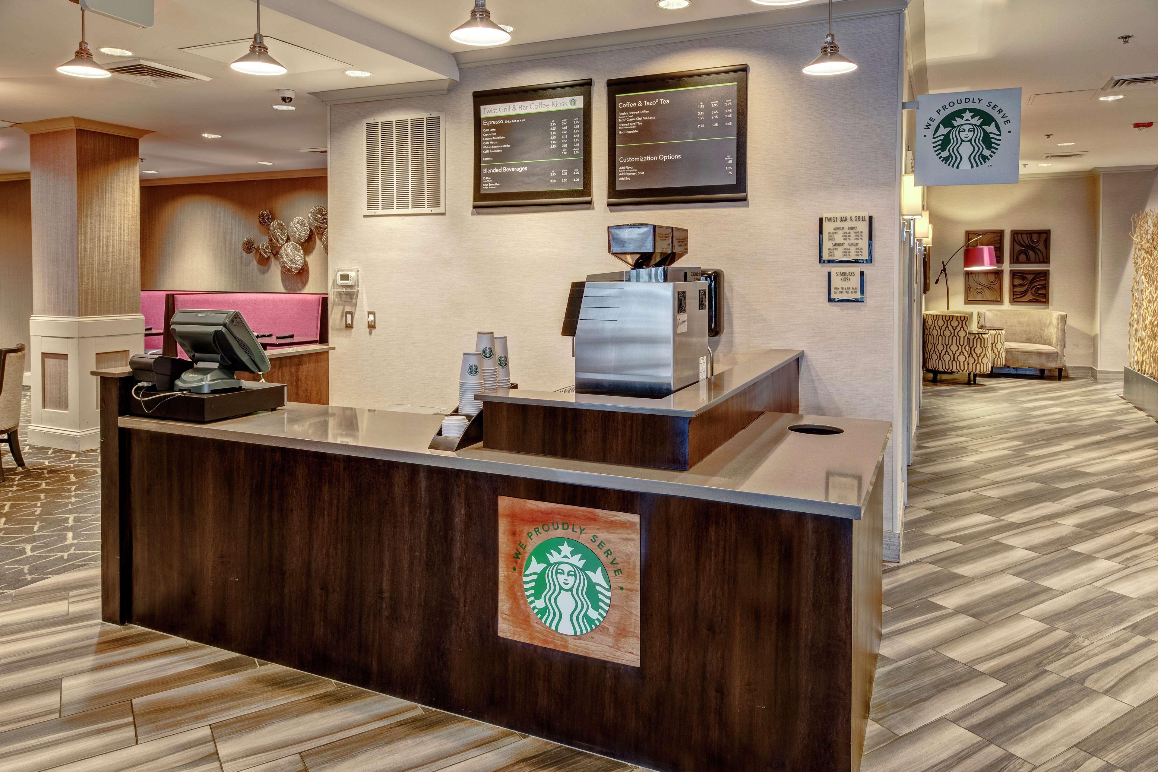 Doubletree By Hilton Decatur Riverfront Buitenkant foto