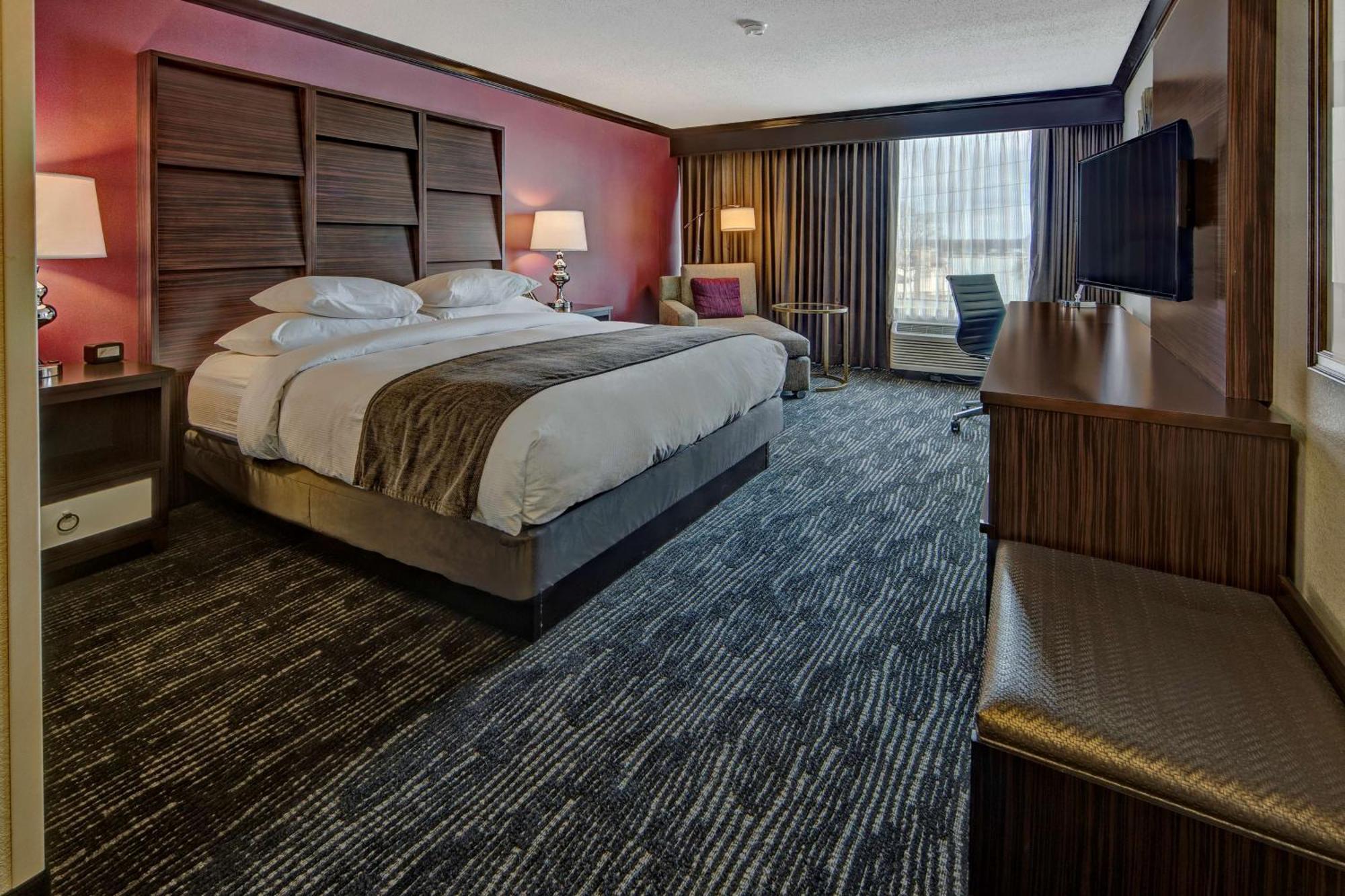 Doubletree By Hilton Decatur Riverfront Buitenkant foto