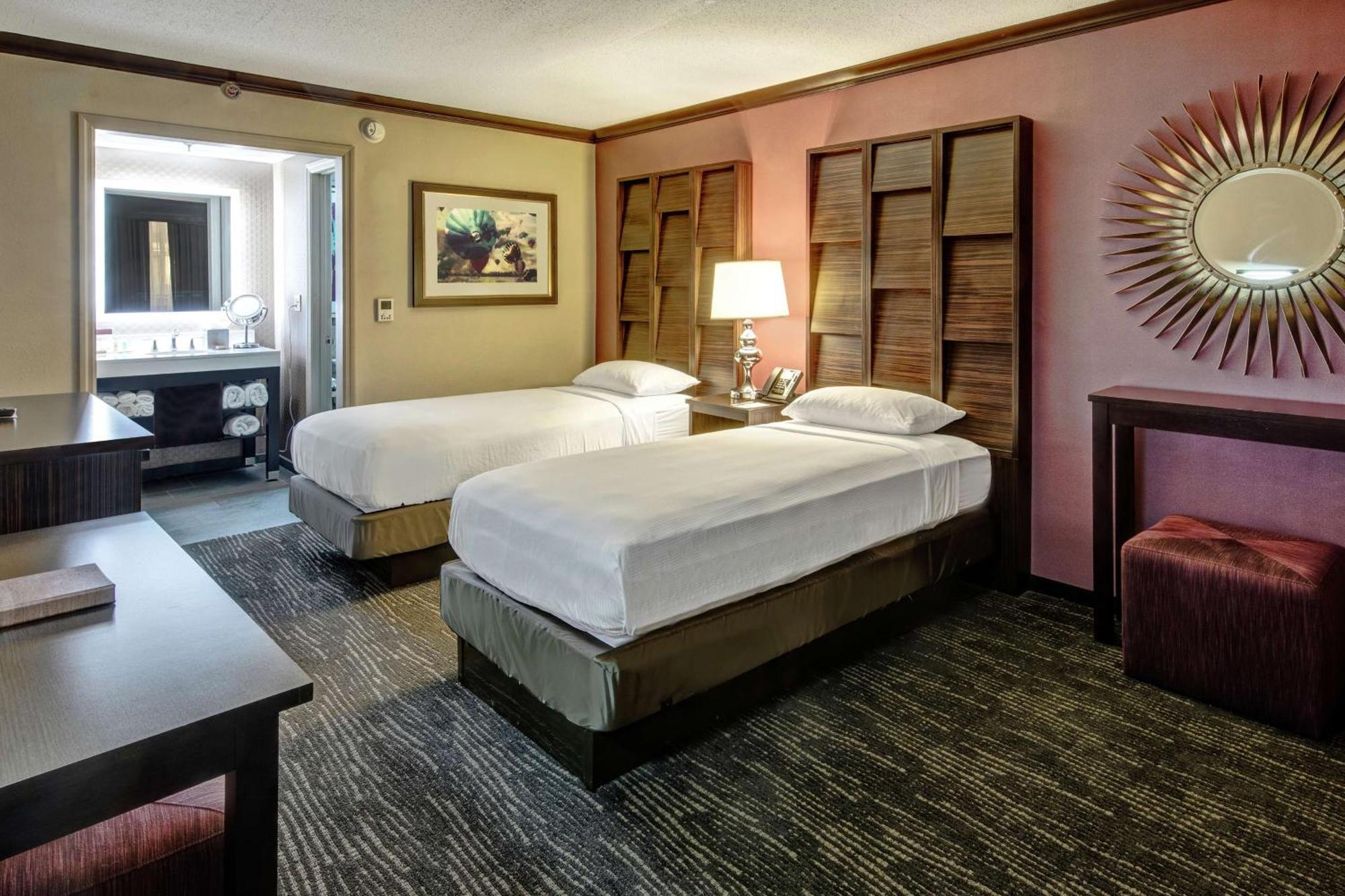 Doubletree By Hilton Decatur Riverfront Buitenkant foto