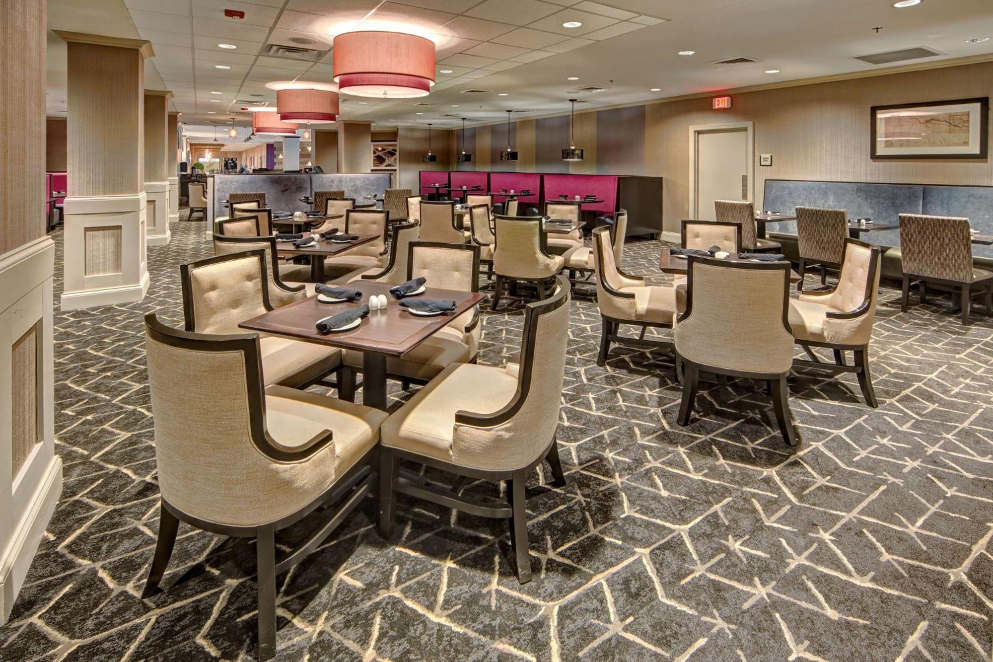 Doubletree By Hilton Decatur Riverfront Buitenkant foto